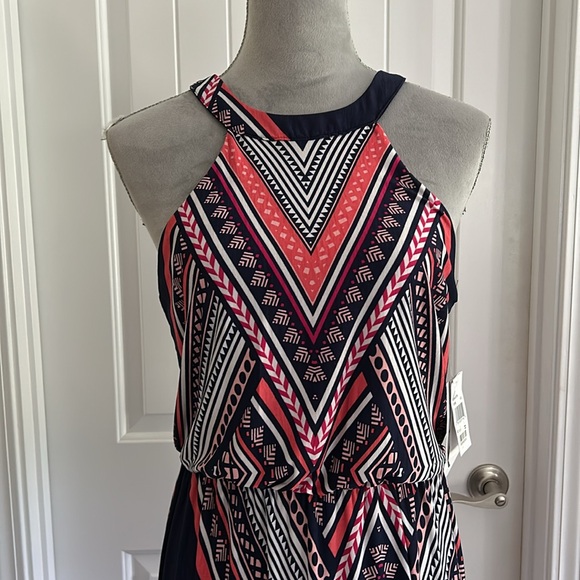 Trixxi— Maxi Dress - Size Medium - Picture 3 of 7